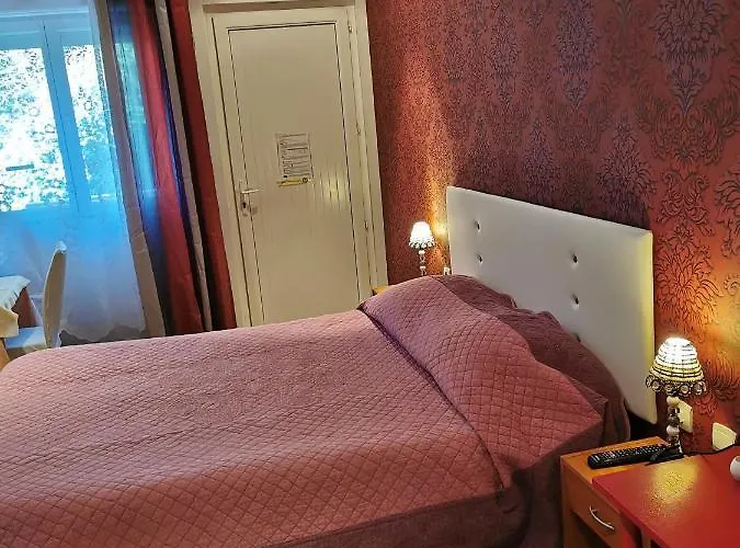 La Chaumiere D Hotel Agde