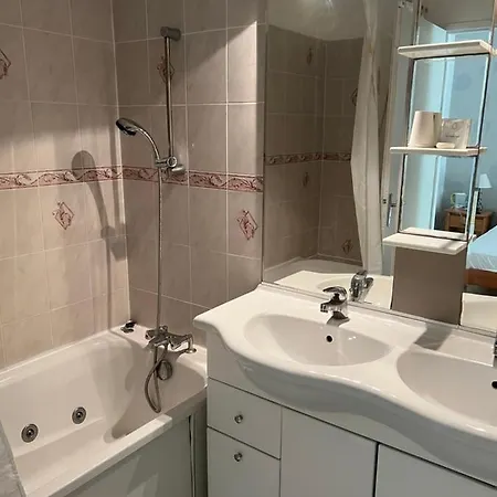 La Chaumiere