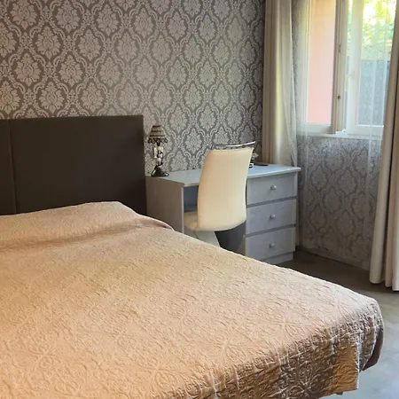 Hotel La Chaumiere Agde
