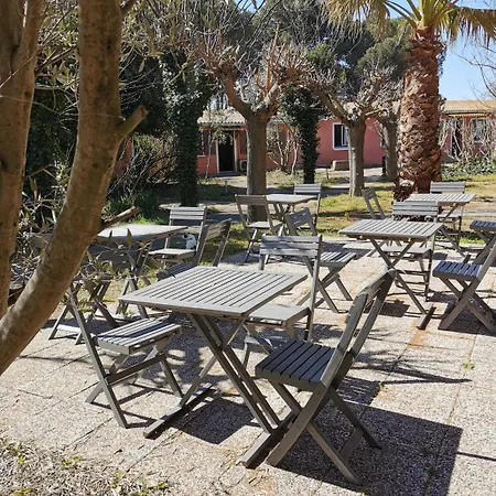 Otel La Chaumiere D Agde