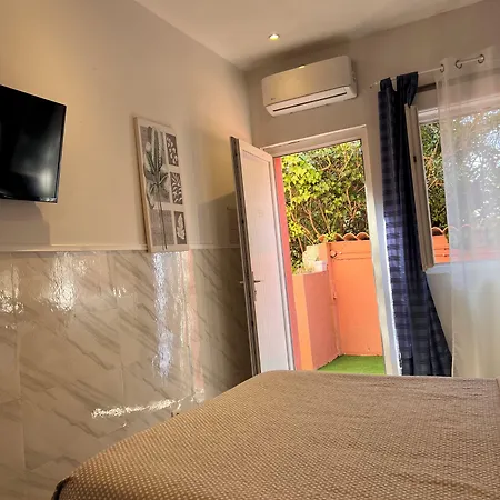 La Chaumiere D Otel Agde